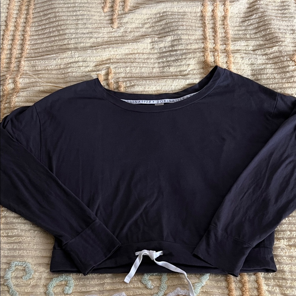 Black Long-Sleeve Drawstring Crop Tee - Women